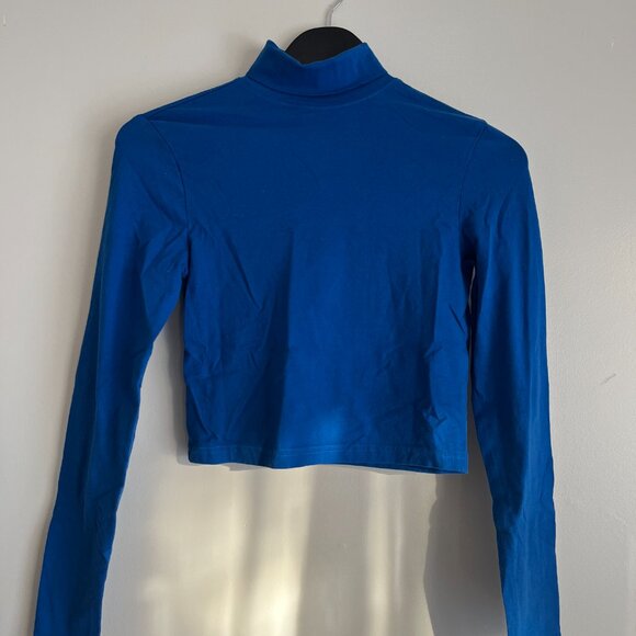 Cropped Blue Turtleneck Longsleeve H&M Basics - Picture 2 of 9